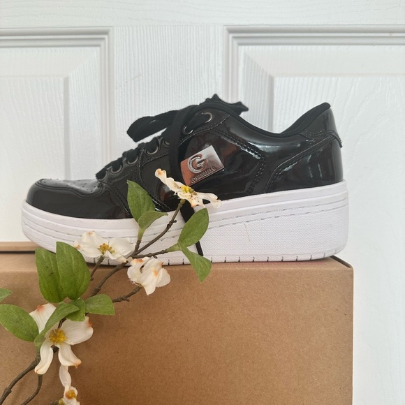 G by GUESS ~ Glossy Black Sneakers with White Platform Soles size 6 - Picture 5 of 9